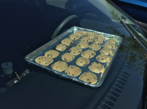 We baked cookies in a car and food on the street in Las Vegas — VIDEO