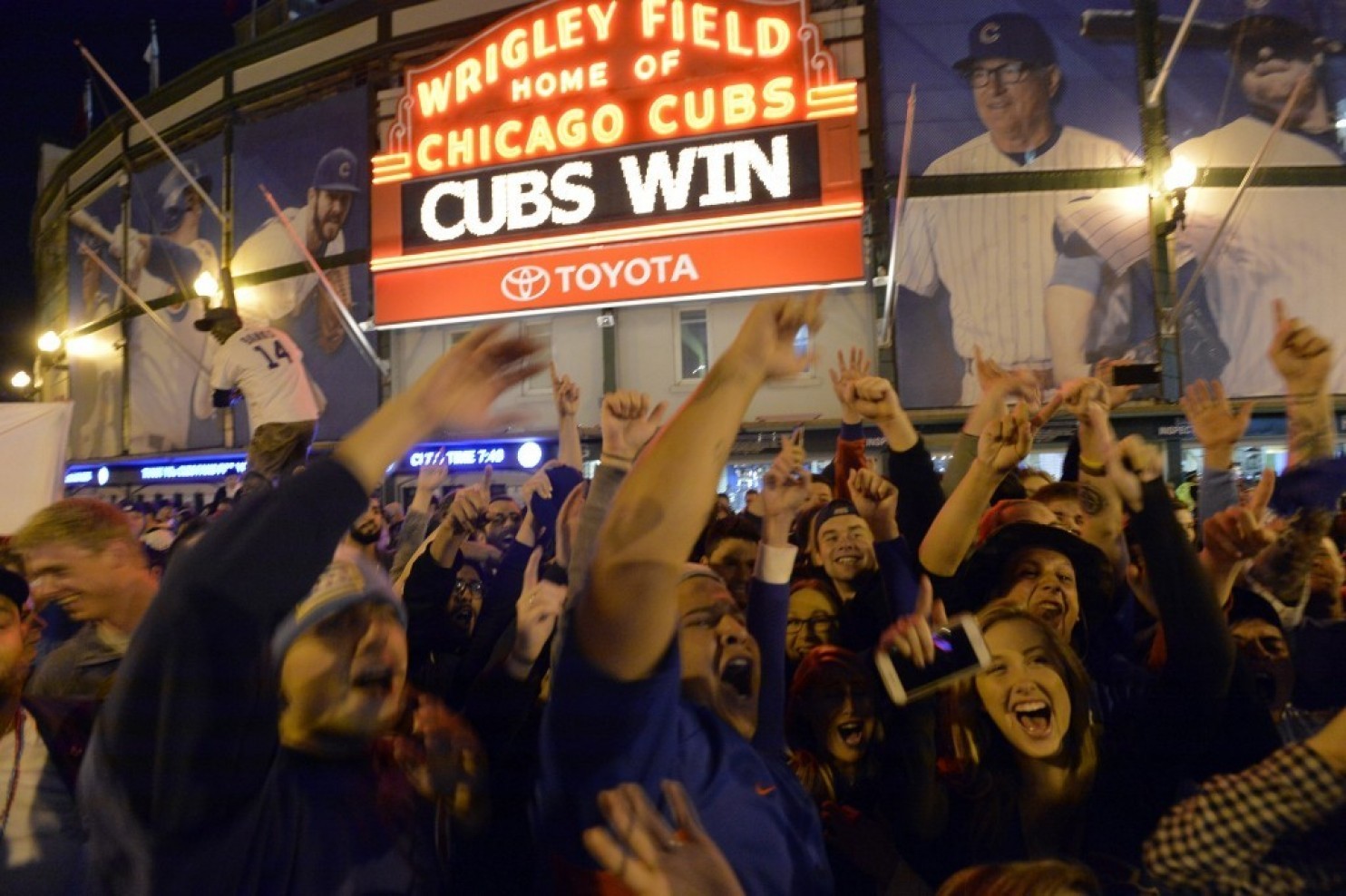 What curse? Cubs are Vegas favorite to win the World Series.